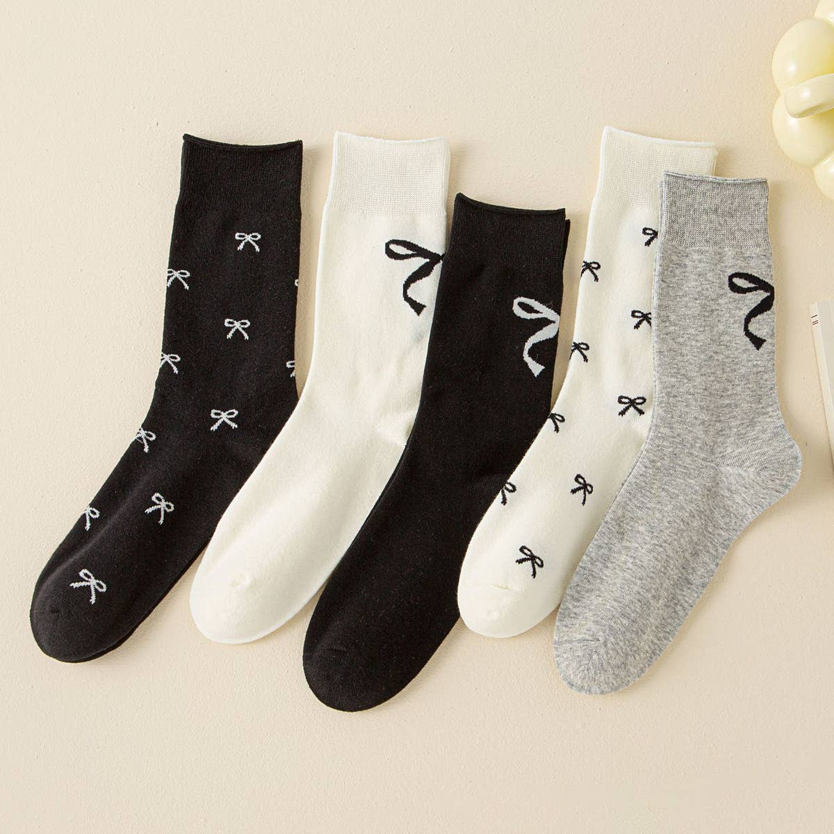 BOWKNOT Socks Ivory