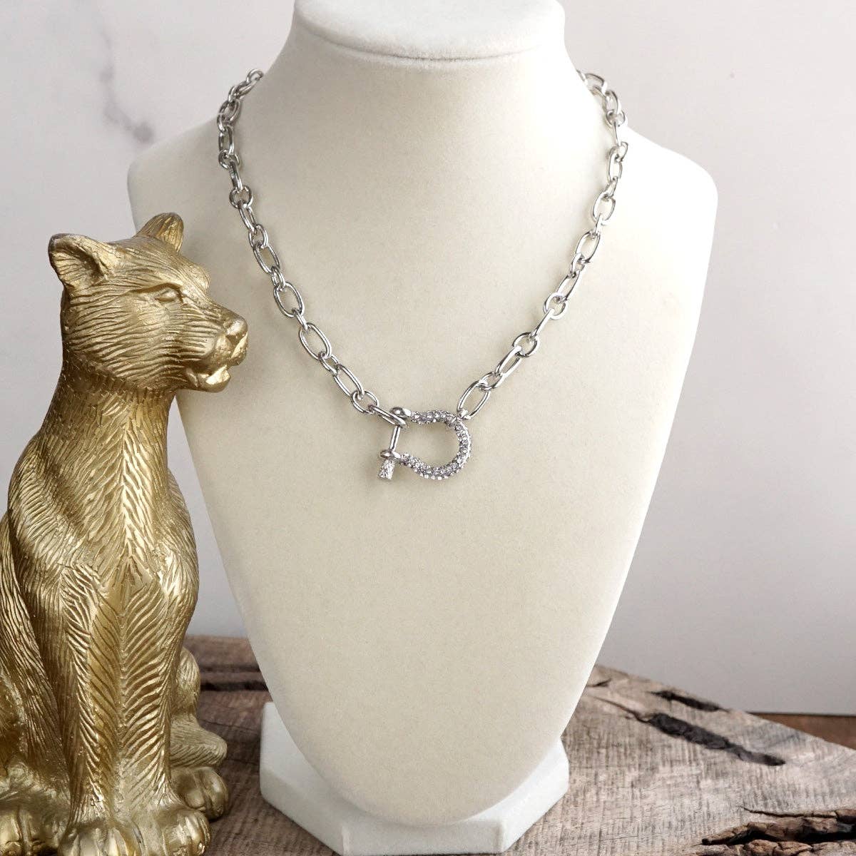 Shackle Chain Toggle Necklace - Gold Silver – Harbor Gleam: Gold/Pearls