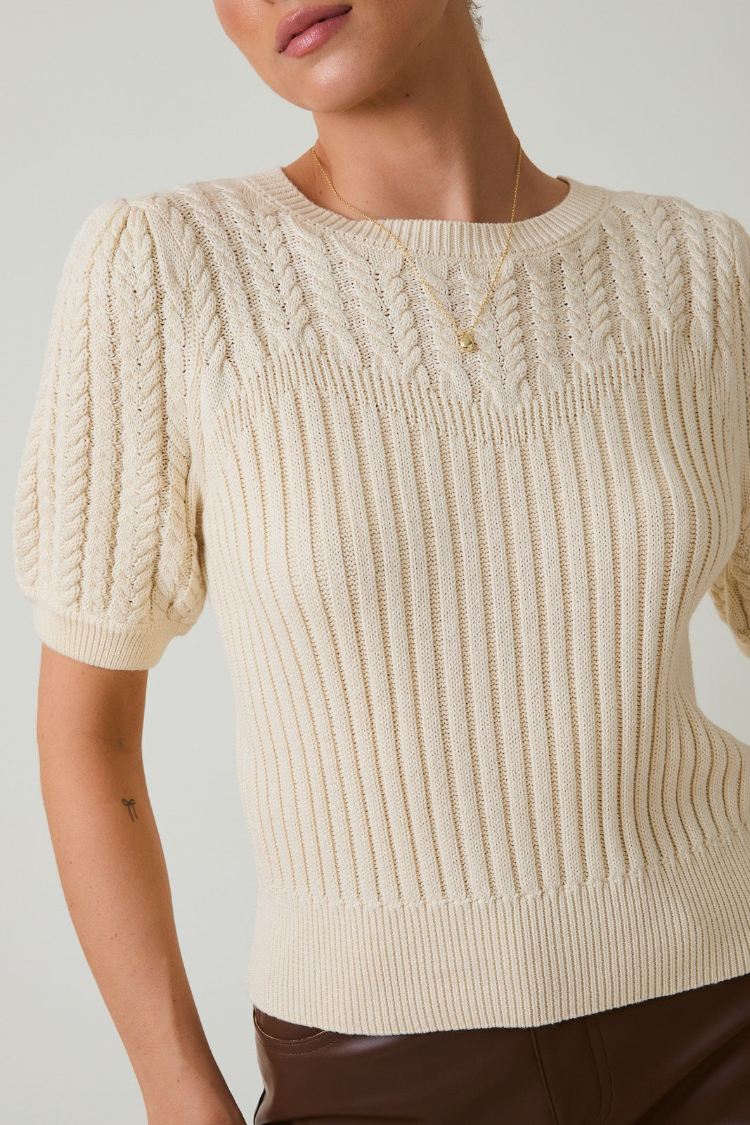 Round Neck Puff Sleeve Sweater Ivory