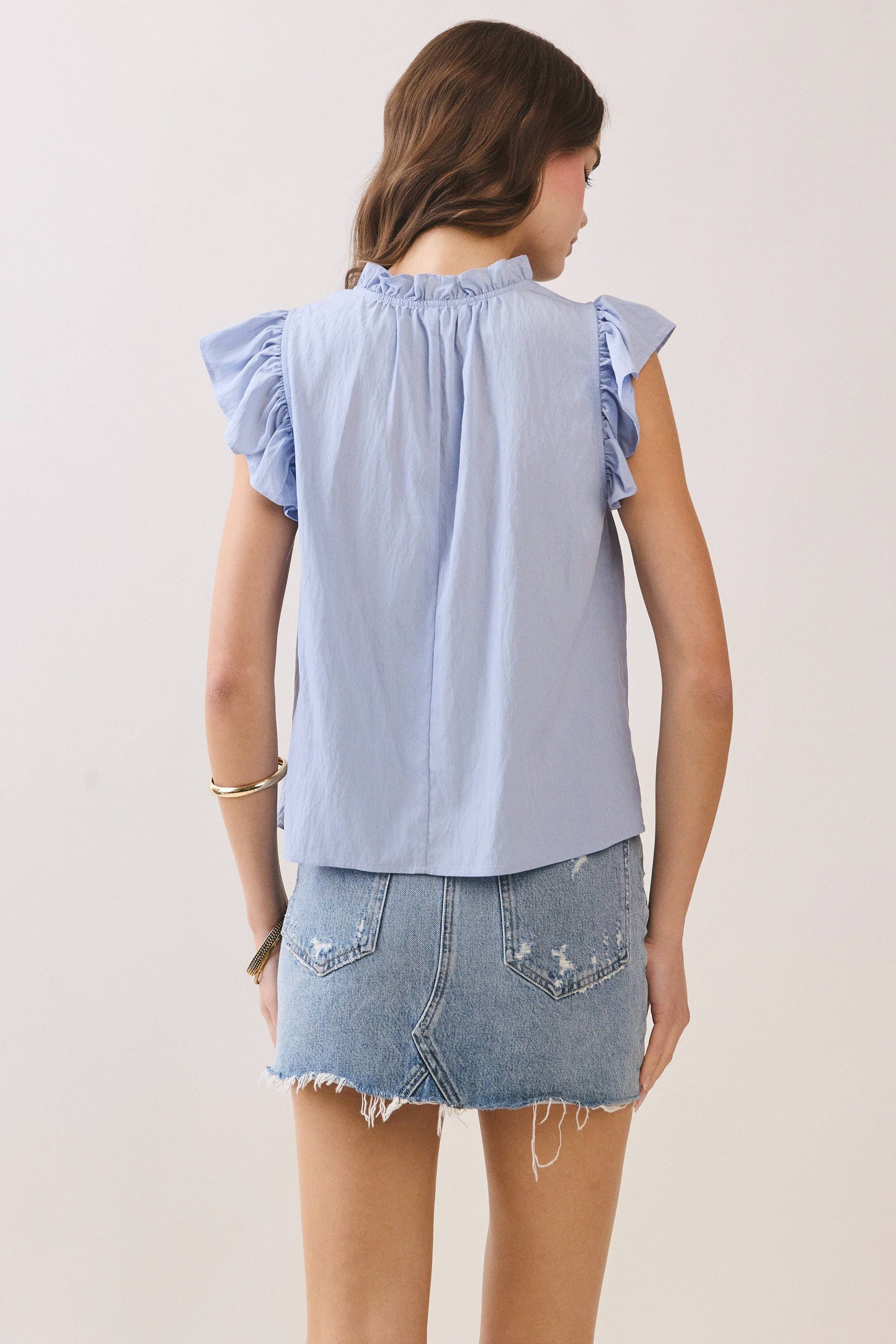 CT9815-Soft Ruffled Mock Neck Top with V-Notch Detail: White / M
