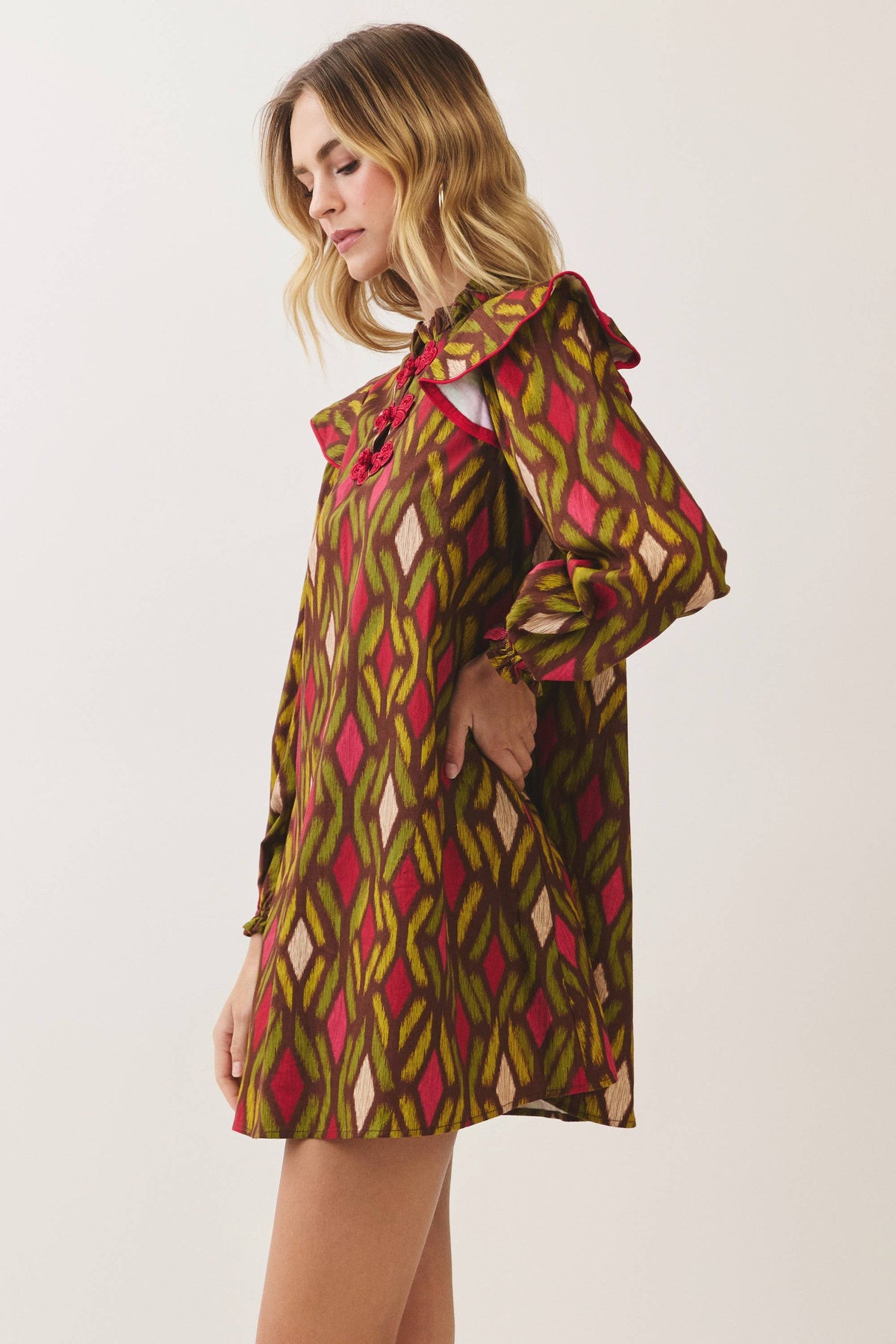 CD07564-Geometric Print Ruffle Mini Dress: CHOCOLATE / M