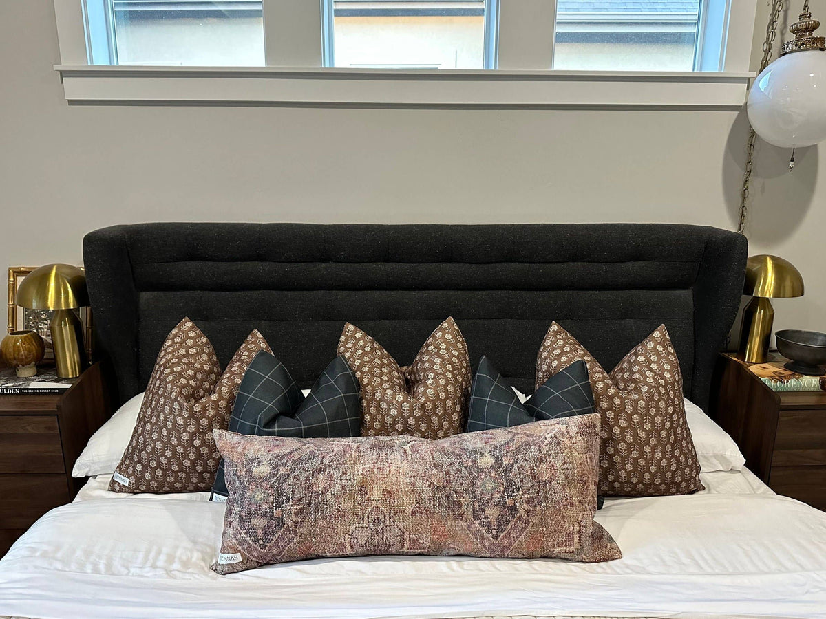 Roux Pillow Cover: 18x18 Cover Only