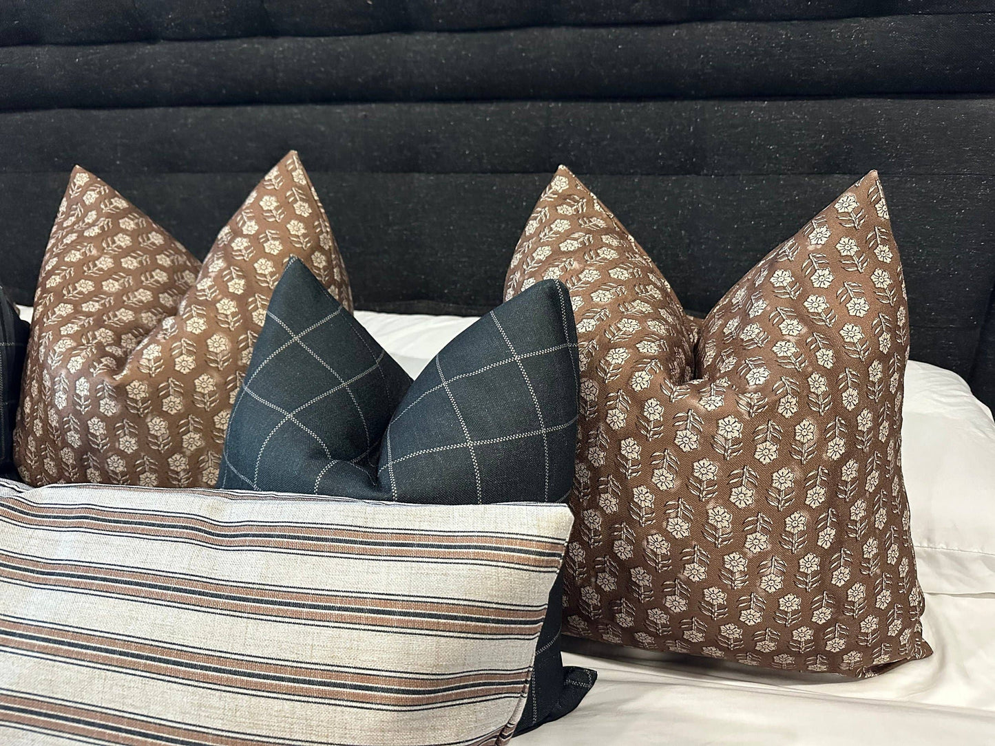Roux Pillow Cover: 18x18 Cover Only