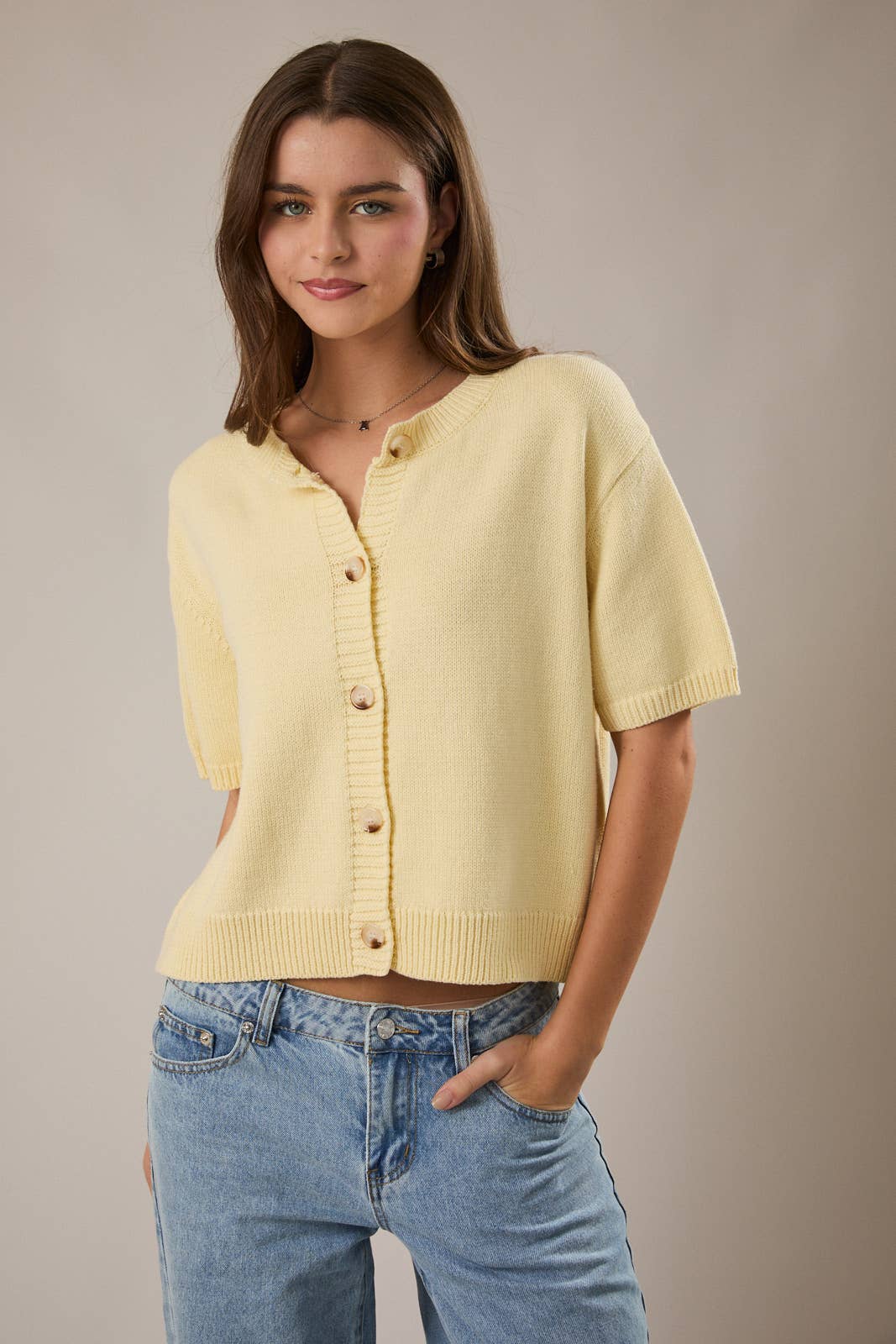 SHORT SLEEVE SWEATER CARDIGAN: LT OLIVE / M