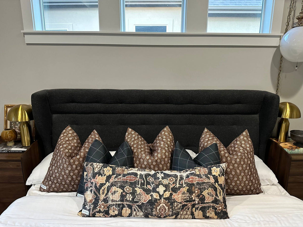 Roux Pillow Cover: 18x18 Cover Only