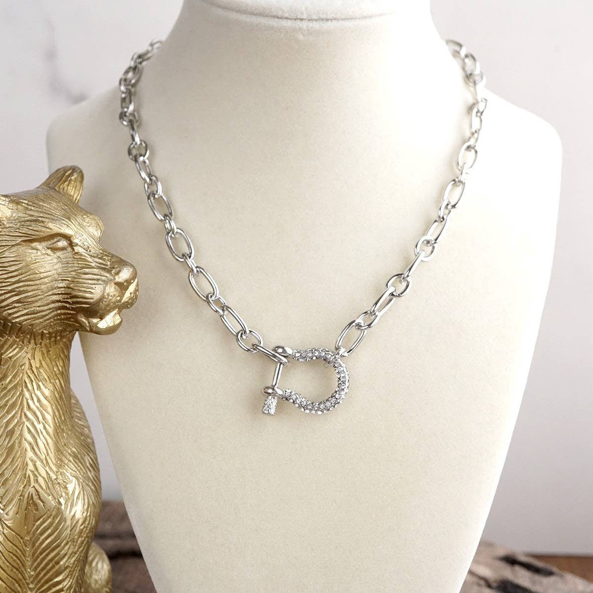 Shackle Chain Toggle Necklace - Gold Silver – Harbor Gleam: Gold/Pearls