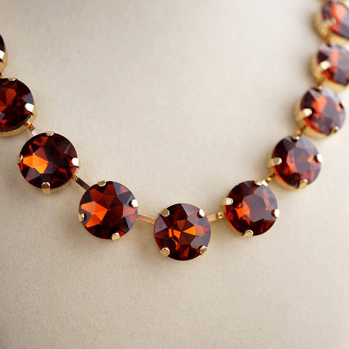 Glass Crystal Statement Necklace – Amber Glow Shine
