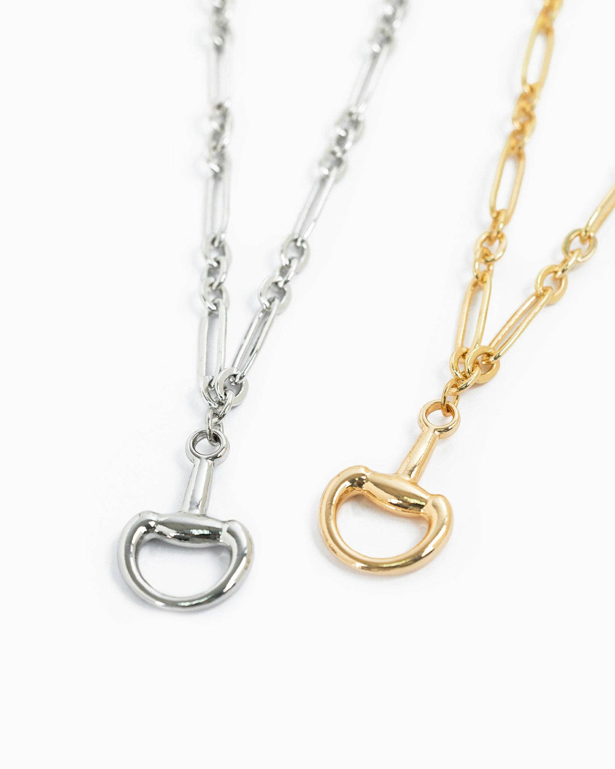 Horsebit Linked Chain Necklace: Gold