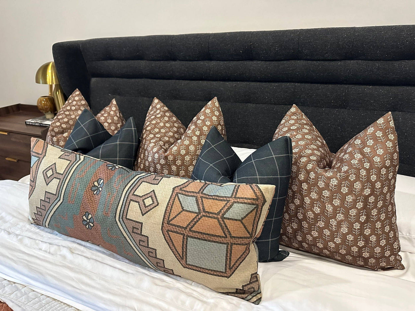 Roux Pillow Cover: 18x18 Cover Only