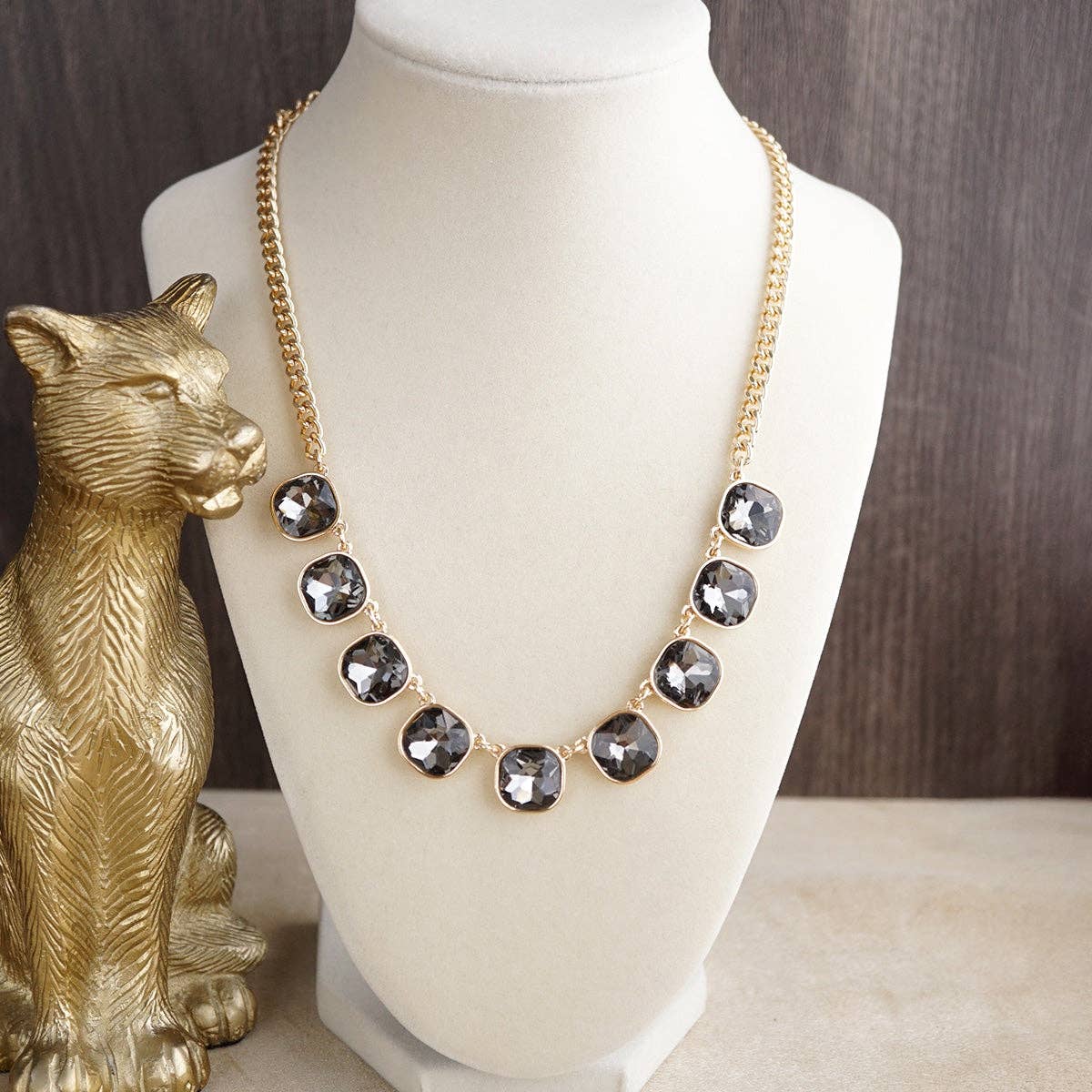Glass Crystal Curb Chain Statement Necklace – Smoky Shine