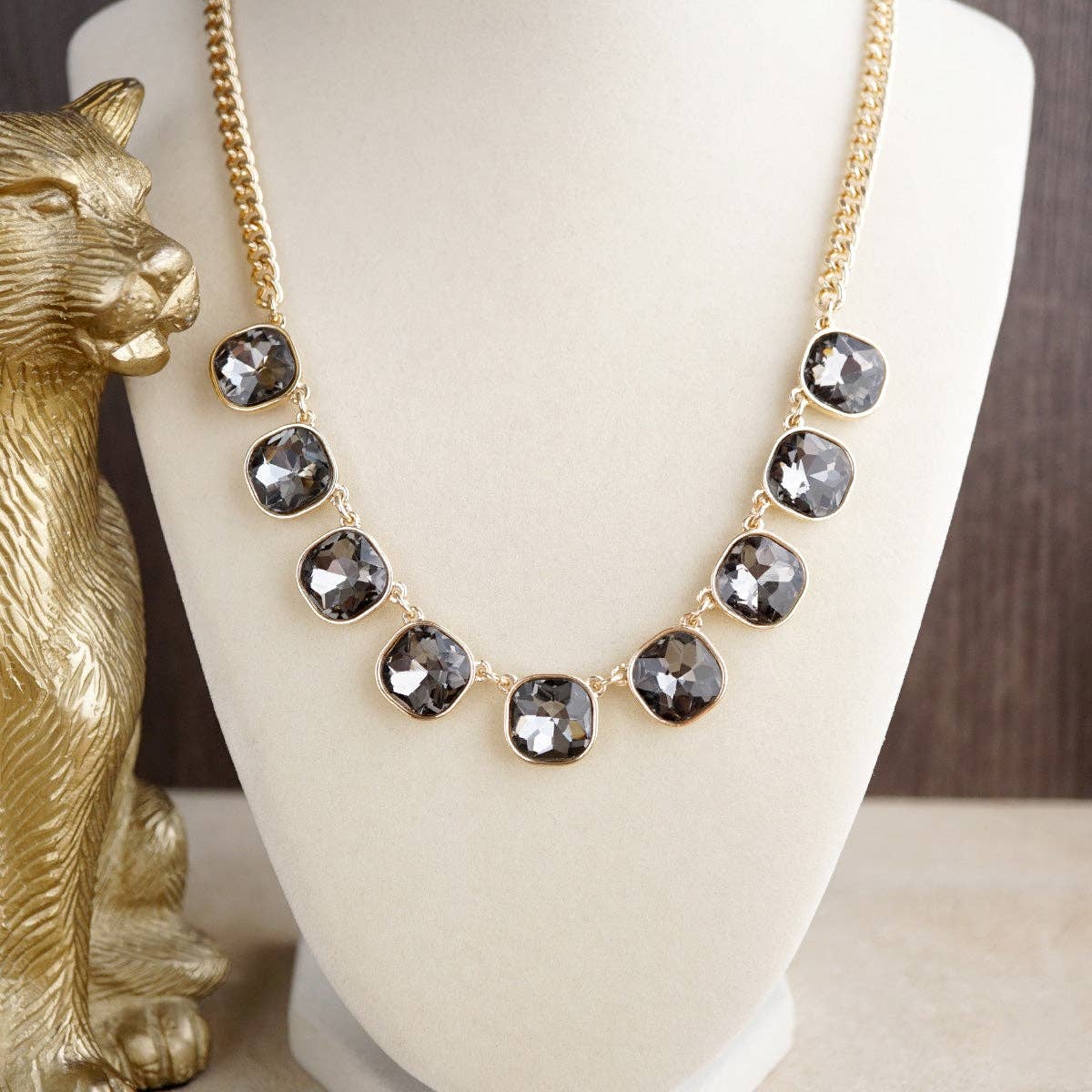 Glass Crystal Curb Chain Statement Necklace – Smoky Shine